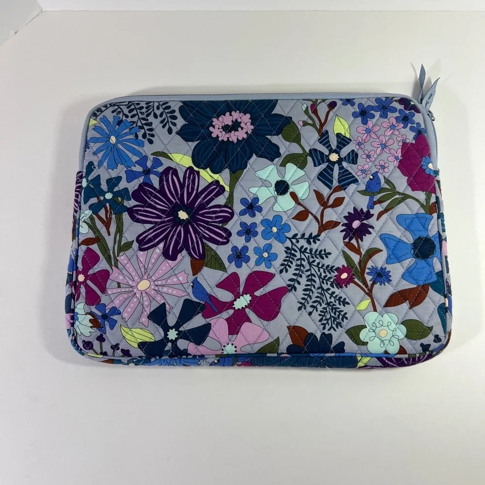 Vera Bradley Bengal Lily Floral Padded Computer Bag‎ Gray Blue Purple 10 x 14
